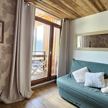 Cosy 48 M With Panoramic View *